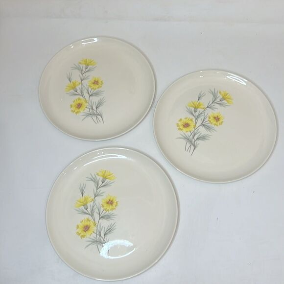 Taylor Smith & Taylor Golden Button Plates True Underglaze Oven Proof Set Of 3 - Picture 3 of 6